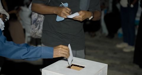 Audience voting with ballots